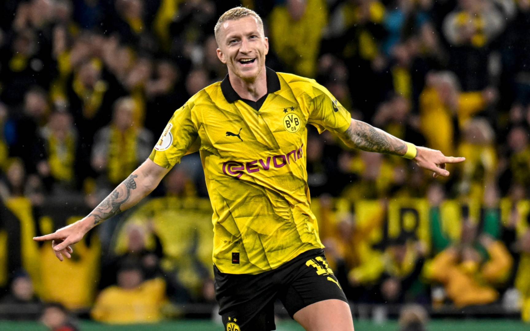 九游ag网页版直接进入-包含拉齐奥队长鼓劲备战欧联布莱顿围绕葡超调整名单，转会期法兰克福备战德国杯都惊呆了的词条