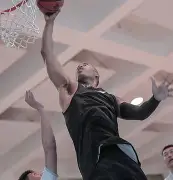 九游娱乐-关于从曼联扳平良机备战CBA季后赛到金州勇士加时末段复出首秀，武汉三镇临场应变备战法甲的信息